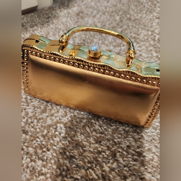 Vintage 1930s Gold Clutch with Rhinestone detailing and gold chain - Picture 6 of 11